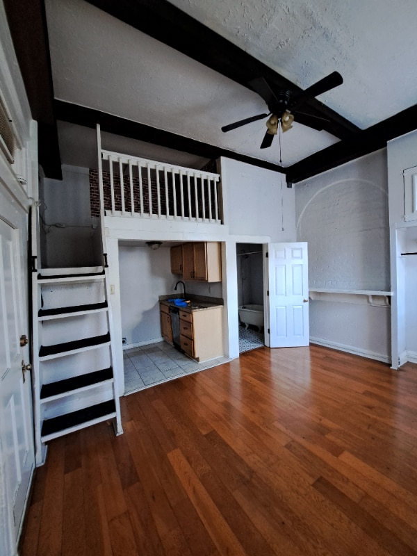 Building Photo - 929 Dumaine St