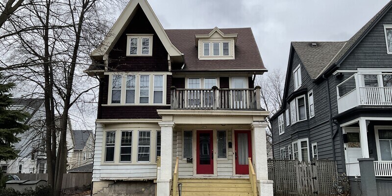 Primary Photo - 2819-21 N Murray