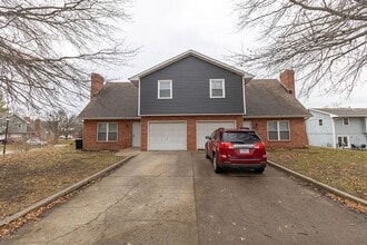 Building Photo - 3713-3715-3715 Hermitage Rd