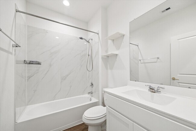 Foto del edificio - 2938 Bur Lndg Ln