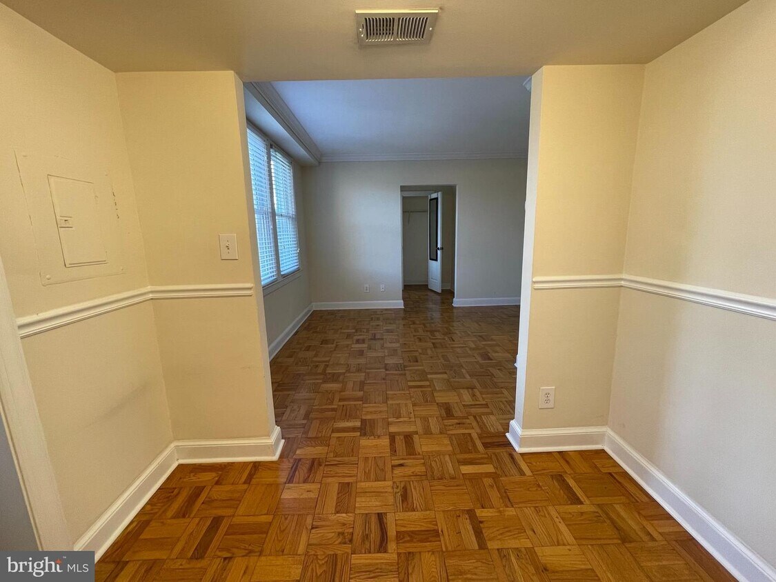 719 S St Asaph St Unit 204, Alexandria, VA 22314 Condo for Rent in Alexandria, VA