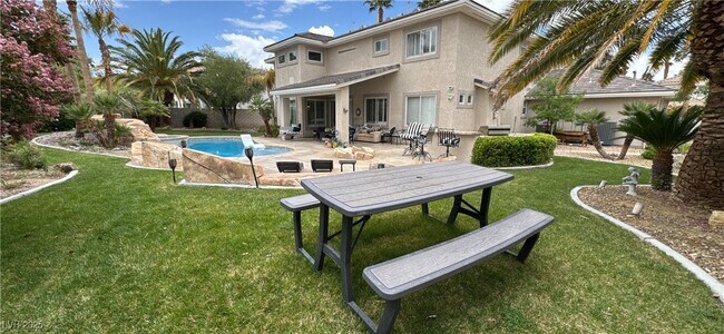 Building Photo - 9905 Fox Springs Dr