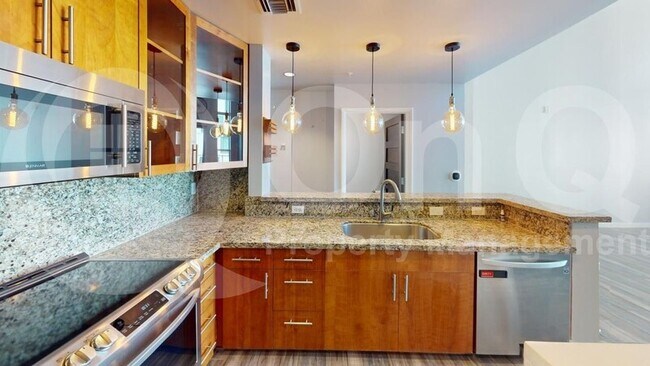 Foto del edificio - 215 E McKinley St