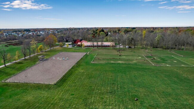 Building Photo - 5938 Newhouse Rd