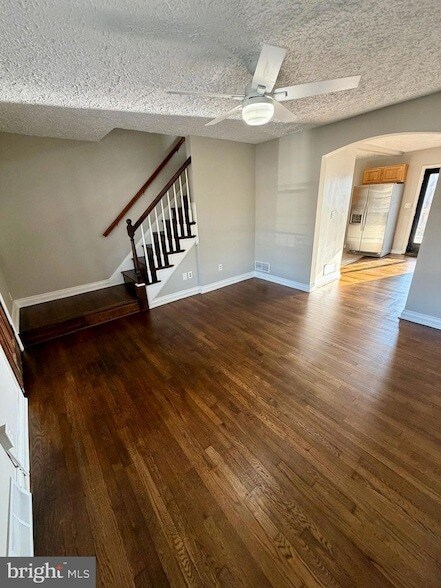 Foto del edificio - 3413 Wallford Dr