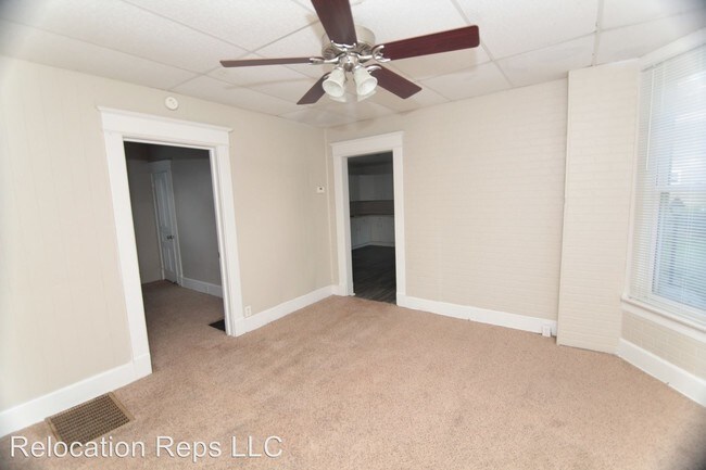 Building Photo - 4 br, 1 bath House - 405 S Hancock Ave