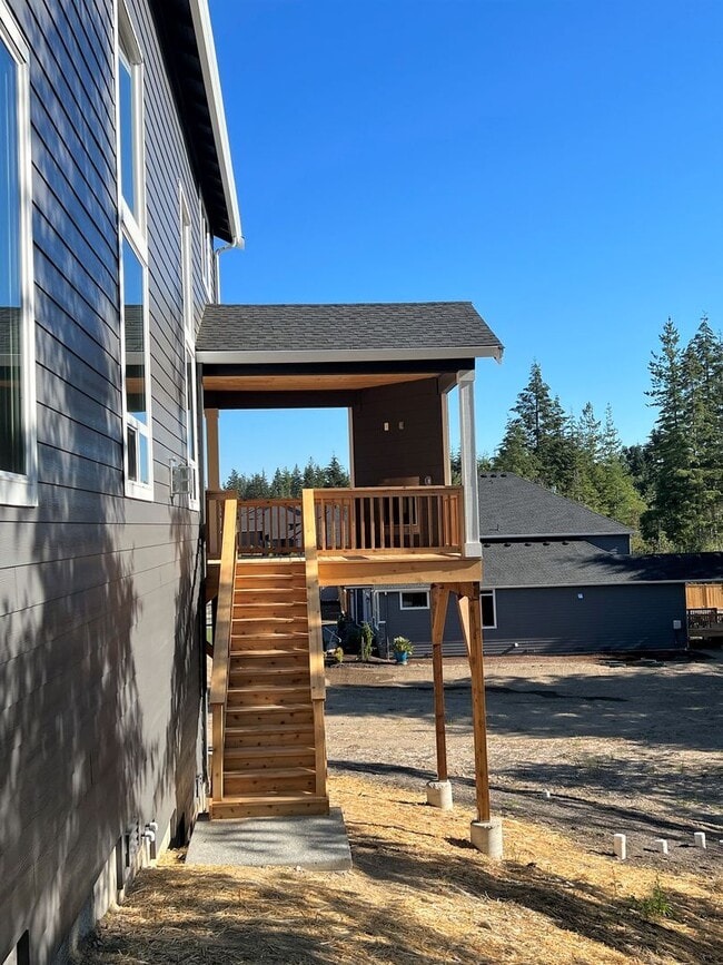 Building Photo - Spacious house in Skyfall Gated Community.