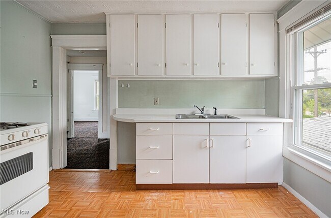 Foto del edificio - 402 E York St