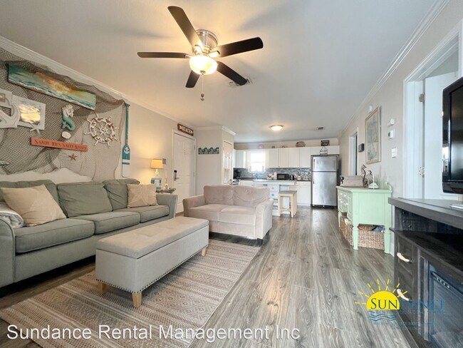 Building Photo - 2 br, 2 bath House - 1330 Miracle Strip Pk...
