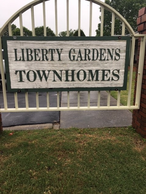 Foto principal - Liberty Garden Townhomes