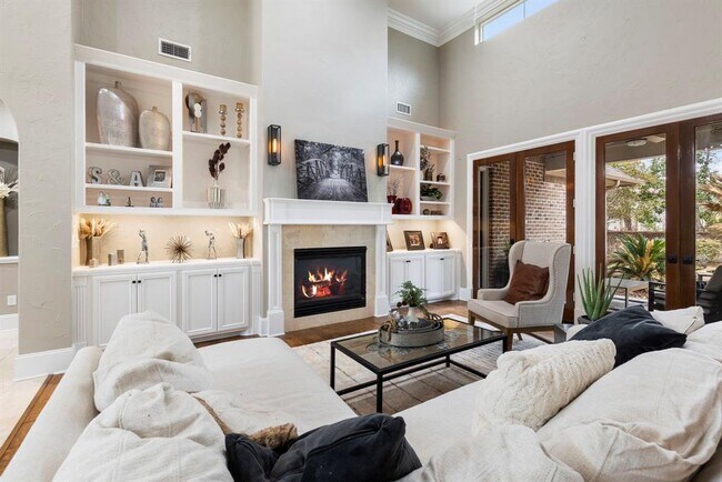 Building Photo - 42 N Palmiera Cir