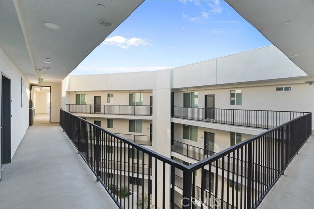 Foto del edificio - 8750 Sepulveda Blvd