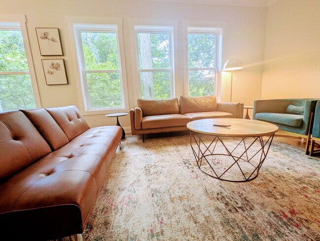 Foto del edificio - 2707 Bridgegate Cove NE
