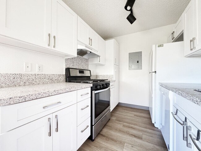 Building Photo - Palm Villas Home (Ewa Beach)