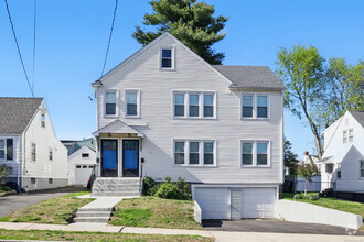 Building Photo - 128 Thomas St