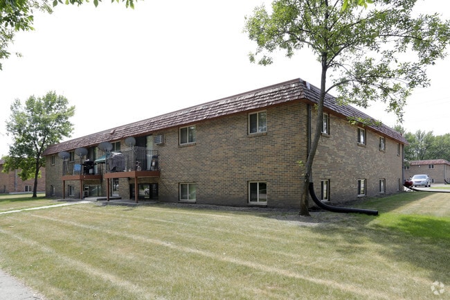 Building Photo - Southwood Estates