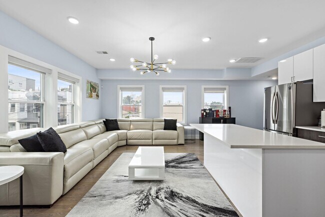 Foto del edificio - 339 Randolph Ave