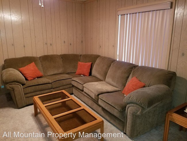 Building Photo - 2 br, 1.5 bath House - 248 Greenspot