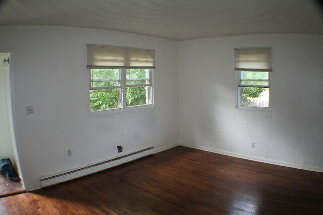 Foto del edificio - 8924 London St