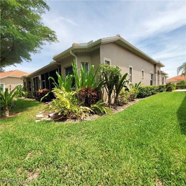 Foto del edificio - 7892 Sanctuary Cir