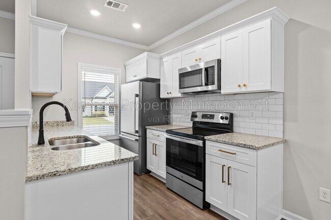 Building Photo - 5017 Greer