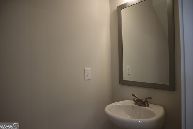 Foto del edificio - 692 Urban Grange Wy