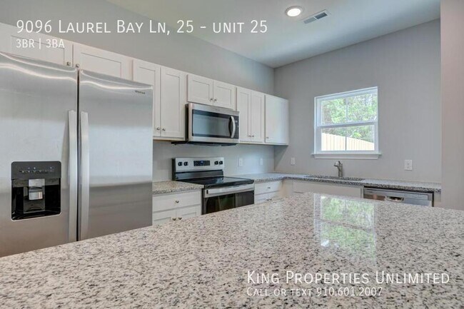 Foto del edificio - 9096 Laurel Bay Ln