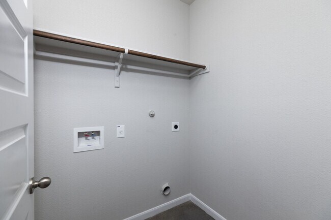 Foto del edificio - 926 Country Club Dr