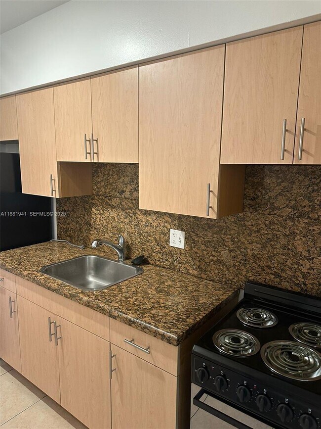 Foto del edificio - 12605 NE 13th Ave