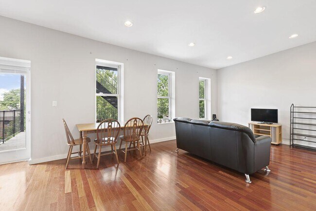 Foto del edificio - 126 Bright St