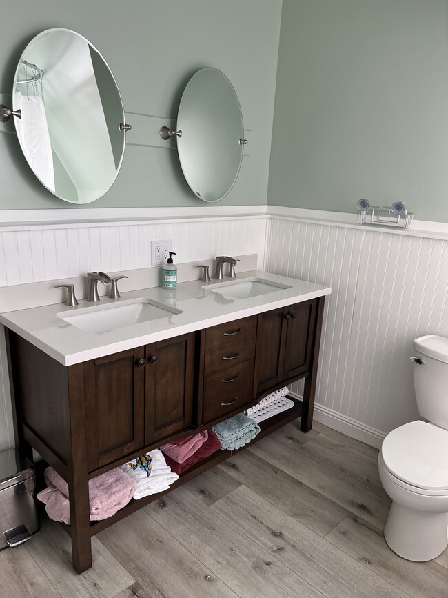 master bath - 315 7th Ave S