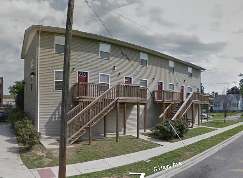 Primary Photo - 710 W. College St. #1