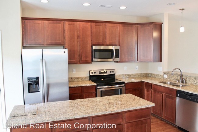 Building Photo - 225 Feldspar St