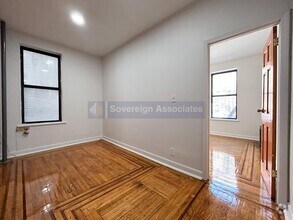 Building Photo - 122 La Salle St