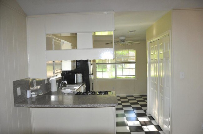 Building Photo - 855 Wavecrest Ln