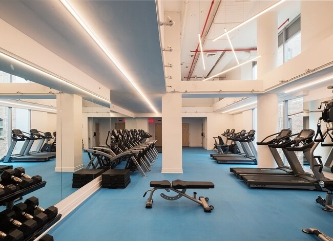 Building Photo - Dock Street Dumbo