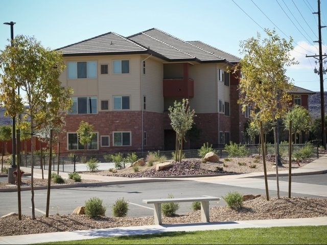 Foto del edificio - The Village at Heritage Court