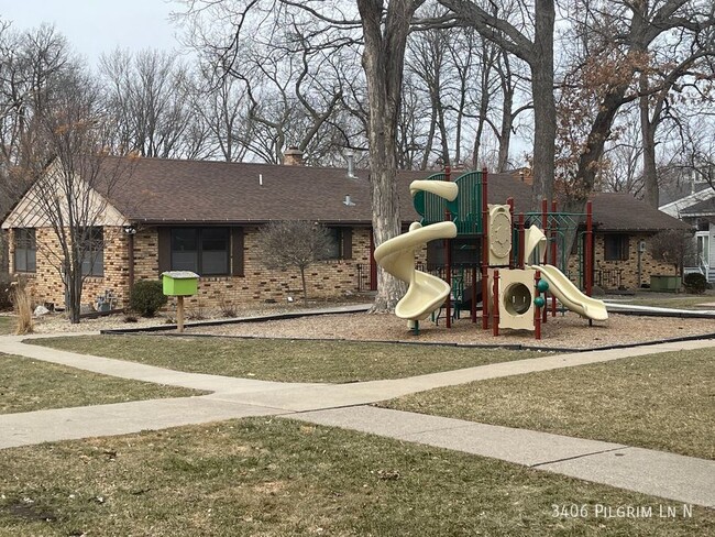 Building Photo - 3406 Pilgrim Ln N