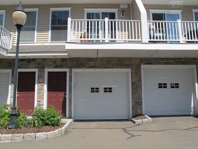 Building Photo - 85 Camp Ave
