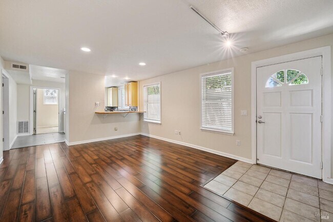 Foto del edificio - 711 San Anselmo Ave