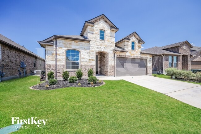 Building Photo - 2207 Tiptop Ln