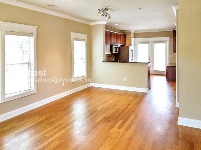 Building Photo - 1428 Olden Ln