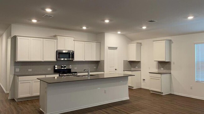 Foto del edificio - 213 Chickasaw Ln