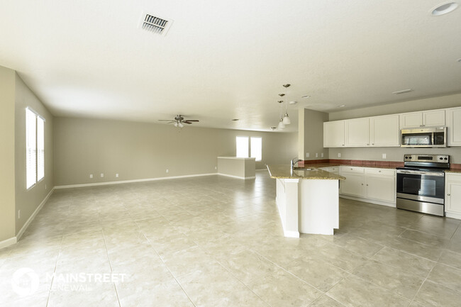 Building Photo - 9203 Mimosa Manor