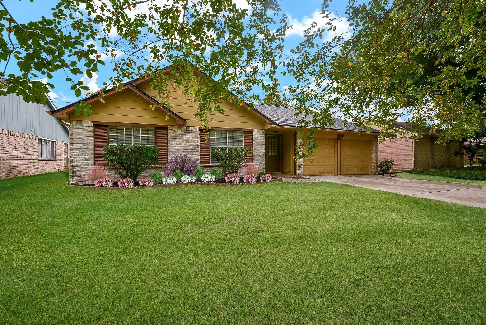 3315 Honey Creek Dr, Houston, TX 77082 - House Rental in Houston, TX