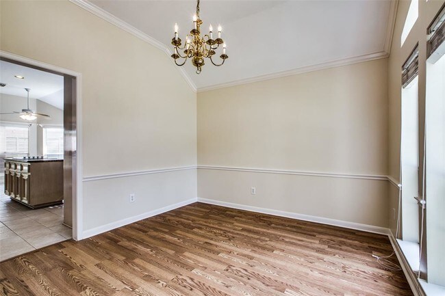 Foto del edificio - 2203 Alberton Ln