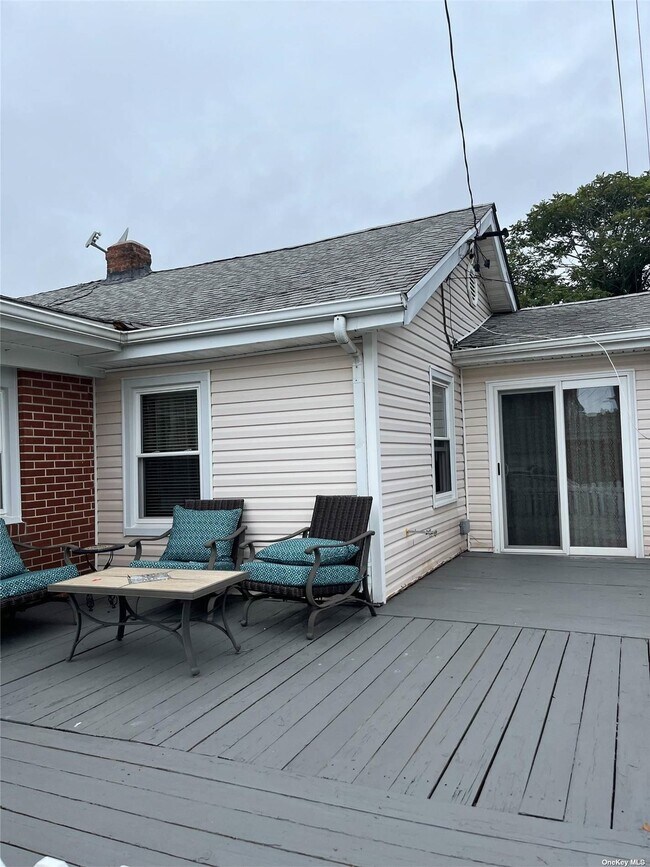 Foto del edificio - 615 W Walnut St