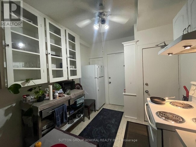 Building Photo - 335 Palmerston Blvd