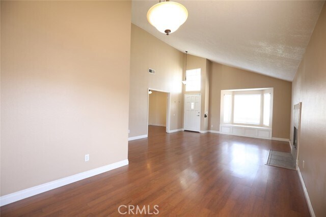 Foto del edificio - 25567 Woodside Cir