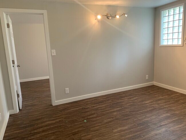 Foto del edificio - 1633 10th Ave W